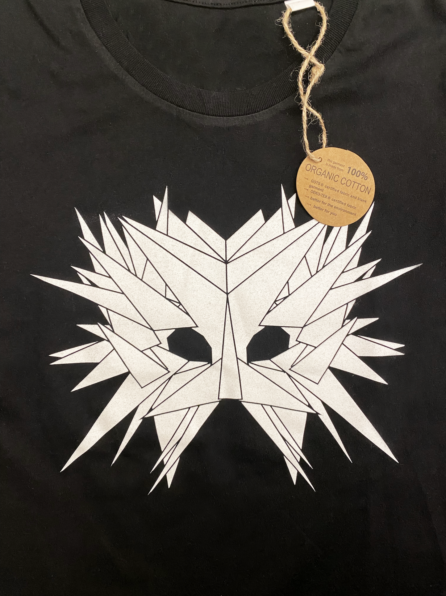 Don't Kiss And Tell T-shirt / FEMALE